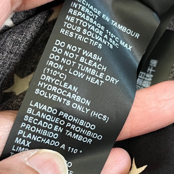 The Kooples Star Print Regular Fit Long Sleeve Button Down Woven Shirt sz M NWT - Picture 13 of 14